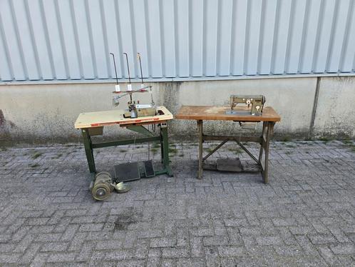2 oude Naaimachines op brocante onderstel, Antiek en Kunst, Antiek | Naaimachines, Ophalen