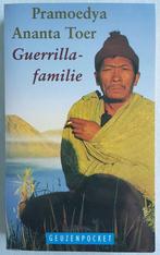Guerrillafamilie - Pramoedya Ananta Toer - Indonesië - IGST, Boeken, Literatuur, Gelezen, Ophalen of Verzenden, Pramoedya Ananta Toer