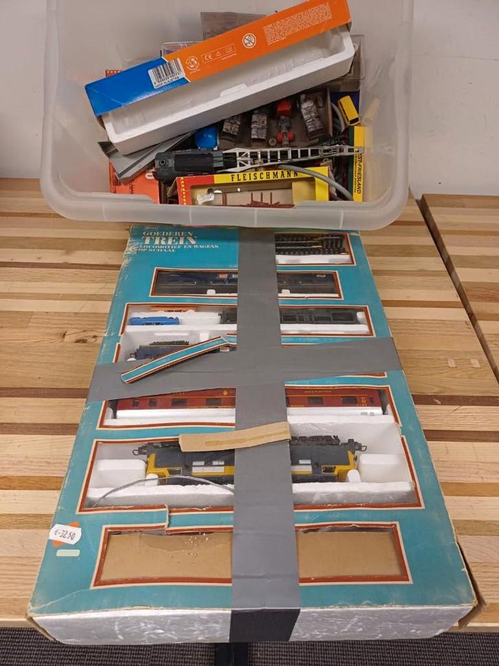 Fleischmann & Hema trein set & Roco NS trein, Hobby en Vrije tijd, Modeltreinen | H0, Gebruikt, Locomotief, Gelijkstroom, Fleischmann