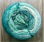 Gezocht: Alison & Mae washed denim cake turquoise, Ophalen of Verzenden, Breien of Haken, Wol of Garen