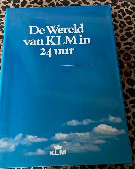 De Wereld van KLM in 24 uur, Boeken, Techniek, Zo goed als nieuw, Overige onderwerpen, Ophalen of Verzenden