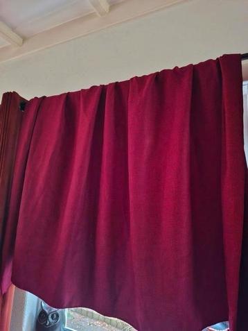 Bordeauxrode verduisterende gordijnen verschillende lengtes) beschikbaar voor biedingen