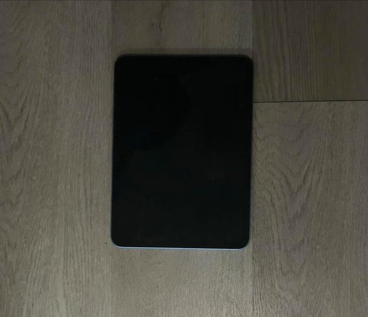 iPad 10e generatie 64GB – bijna nieuw + doos, oplader & hoes, Computers en Software, Apple iPads, Zo goed als nieuw, Apple iPad