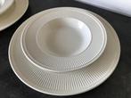 5 Wedgwood Windsor borden 3 onderborden 2 soepborden NIEUW, Nieuw, Ophalen of Verzenden, Bord(en), Wedgwood