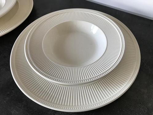 5 Wedgwood Windsor borden 3 onderborden 2 soepborden NIEUW, Huis en Inrichting, Keuken | Servies, Nieuw, Bord(en), Wedgwood, Porselein