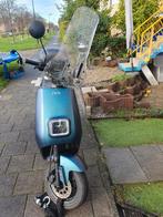 Iva  s8. Elektrische scooter weinig km, Fietsen en Brommers, Snorfietsen en Snorscooters, Overige merken, Elektrisch, Ophalen of Verzenden