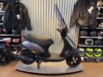 Piaggio Zip 25km, Fietsen en Brommers, Scooters | Piaggio, Zip, Ophalen of Verzenden, Zo goed als nieuw, Benzine