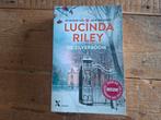 Lucinda Riley - De zilverboom, Lucinda Riley, Ophalen of Verzenden, Zo goed als nieuw, Nederland