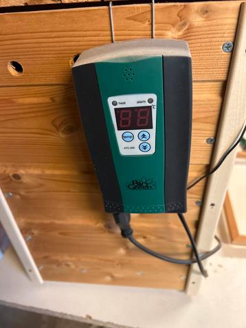 Terrarium  kast beschikbaar voor biedingen