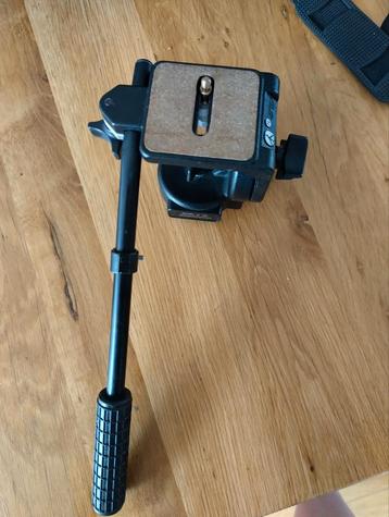 Manfrotto type 128R fluidhead  beschikbaar voor biedingen