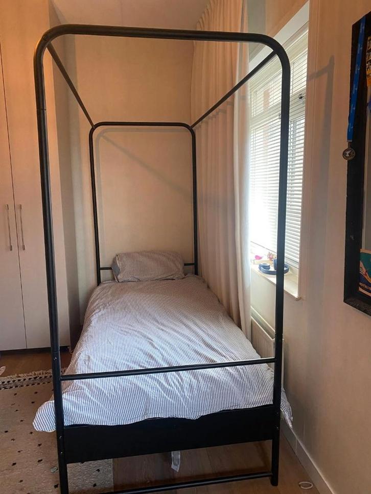 vt wonen bunk hemelbed 90x200 cm plus lattenbodem, Kinderen en Baby's, Kinderkamer | Bedden, Gebruikt, 180 cm of meer, 85 tot 100 cm