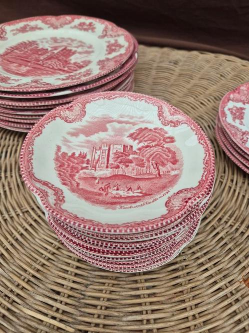 Diverse Johnson Bros Old Britain Castles rood, Antiek en Kunst, Antiek | Servies los, Ophalen