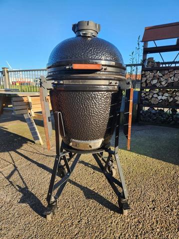 Bastard Classic Large BBQ Kamado Barbecue beschikbaar voor biedingen