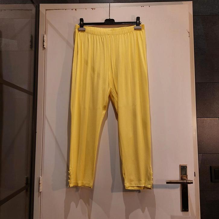 Broek/legging van het merk Laura Kent.  Maat 48., Kleding | Dames, Grote Maten, Zo goed als nieuw, Broek of Spijkerbroek, Geel