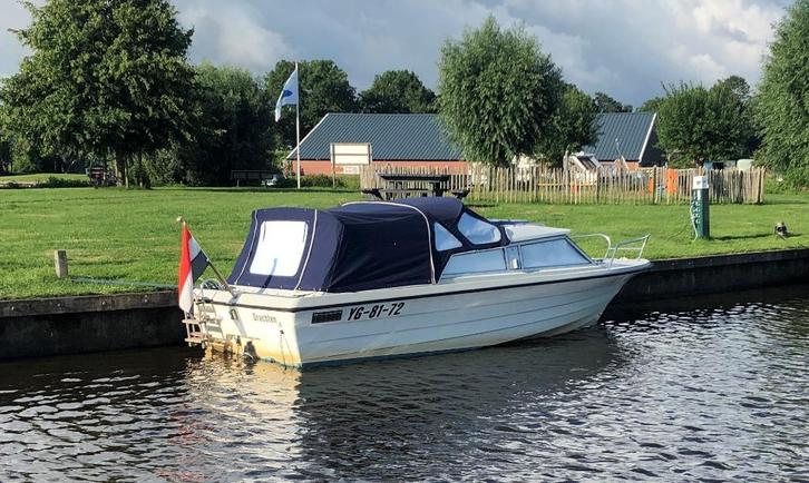 Draco kajuit motorboot, Watersport en Boten, Motorboten en Motorjachten, Gebruikt, Polyester, Tot 6 meter, Benzine, Binnenboordmotor