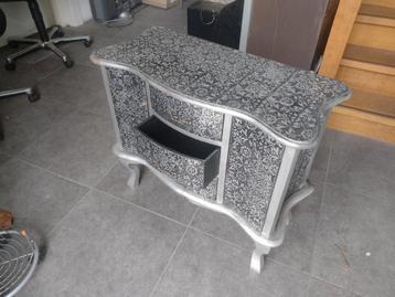 Vintage Zilver Grijs Dressoir - 3 Lades, 2 Deuren beschikbaar voor biedingen