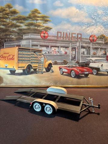 Auto ambulance 1:24 beschikbaar voor biedingen