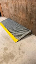 Oprijplaat metaal strabag 6.5 cm hoog, Ophalen of Verzenden, Gebruikt