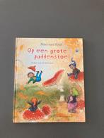 Op een grote Paddenstoel- Mies van Hout in Nw-staat!, Boeken, Kinderboeken | Kleuters, Ophalen of Verzenden, Zo goed als nieuw