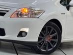 Toyota Auris 1.8 Full Hybrid Limited Nieuwe Apk Sport Velgen, Auto's, Euro 5, Zwart, Wit, Origineel Nederlands