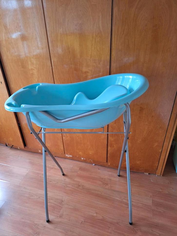 Babybadje op Standaard met Zitje, Kinderen en Baby's, Badjes en Verzorging, Zo goed als nieuw, Badje, Overige merken, Standaard