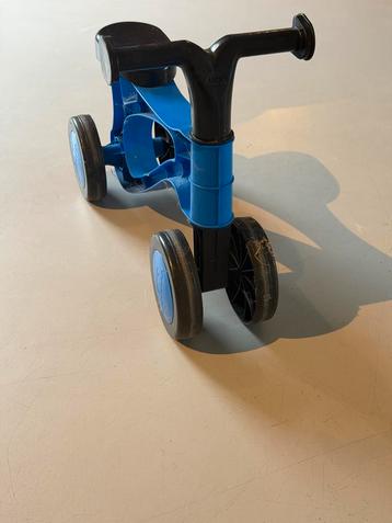 Blauwe Loopfiets - Leuk voor de Kleintjes! beschikbaar voor biedingen