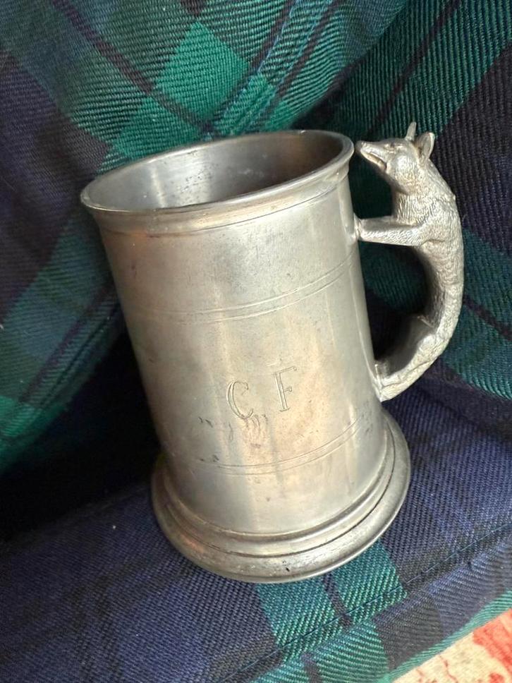 Vos beker tin, uit Schotland , gegraveerd. Gaaf,, Antiek en Kunst, Antiek | Tin, Ophalen of Verzenden