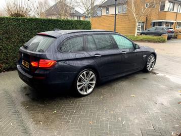 BMW 5-Serie 520D Touring (F11) 2014 Zwart Vol met opties!!! beschikbaar voor biedingen
