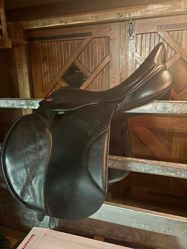 Kent & masters veelzijdigheidszadel, Dieren en Toebehoren, Paarden en Pony's | Zadels, Gebruikt, Springen, Ophalen of Verzenden