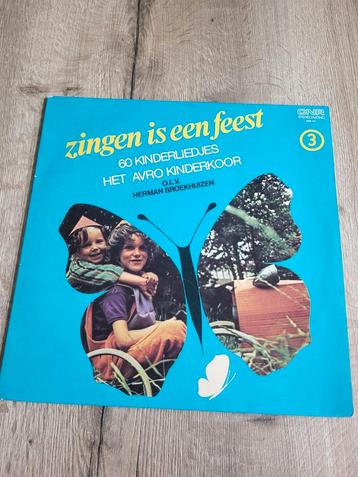 LP ZINGEN IS EEN FEEST - AVRO KINDERKOOR. 60 kinderliedjes. beschikbaar voor biedingen