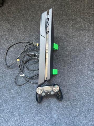 Ps4 slim 1TB lees omschrijving beschikbaar voor biedingen