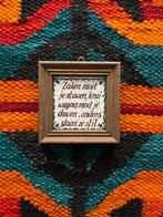 Vintage porseleinen wandtegel in houten frame, Antiek en Kunst, Ophalen of Verzenden