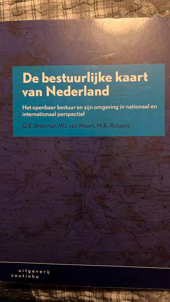 Wim van Noort - De bestuurlijke kaart van Nederland, Boeken, Wetenschap, Zo goed als nieuw, Sociale wetenschap, Ophalen