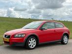 Volvo C30 1.6 2007 Rood | airco | cruise | passion red!!, Auto's, Voorwielaandrijving, 1596 cc, Stof, 750 kg
