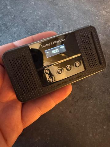 Sony ericsson R306 beschikbaar voor biedingen