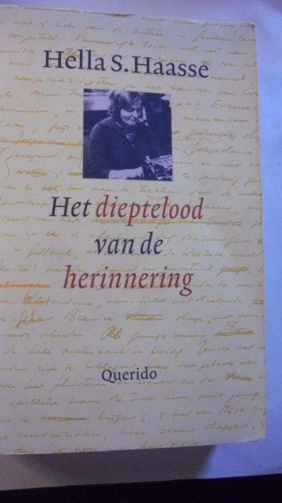 Hella S.Haasse Het dieptelood van de herinnering, Boeken, Biografieën, Zo goed als nieuw, Overige, Ophalen of Verzenden