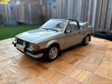 Sun star Ford Escort Cabriolet zilver 1:18 beschikbaar voor biedingen