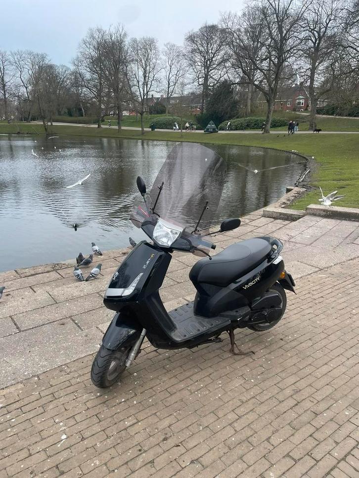 Peugeot Vivacity, Fietsen en Brommers, Scooters | Peugeot, Gebruikt, Vivacity, Maximaal 25 km/u, Benzine, Ophalen of Verzenden