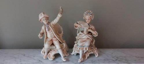 2 mooie beeldjes van biscuit porselein in perfecte staat., Antiek en Kunst, Kunst | Designobjecten, Ophalen of Verzenden