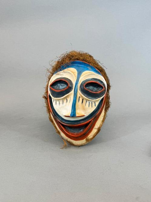 Afrikaans antiek masker aardewerk met haar (stro), Antiek en Kunst, Kunst | Niet-Westerse kunst, Verzenden
