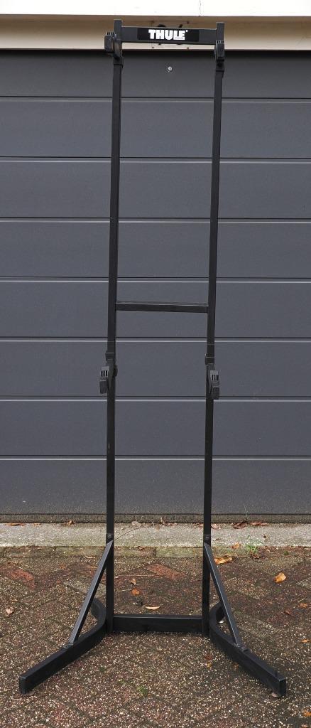 Zeer fraai fietsenrek: Thule Bike Stacker, Auto diversen, Fietsendragers, Zo goed als nieuw, Trekhaakdrager, 2 fietsen, Brede banden