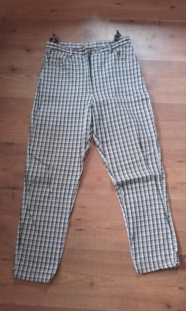 2x 7/8 broek Femi 40, Kleding | Dames, Broeken en Pantalons, Gedragen, Maat 38/40 (M), Lang, Ophalen of Verzenden