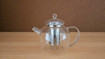 Bredemeijer theepot van glas met een breuk. Incl. Theezeef  beschikbaar voor biedingen