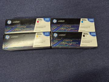 4 toners HP 304A (zwart, cyaan , geel , magenta) beschikbaar voor biedingen