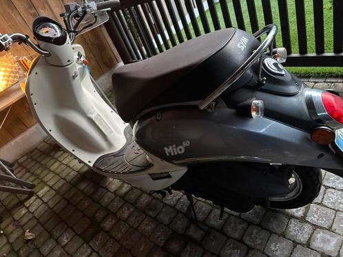 Sym mio snorscooter, blauwe kenteken,bouwjaar 2015,zeer mooi, Fietsen en Brommers, Scooters | SYM, Gebruikt, Mio, Benzine, Ophalen