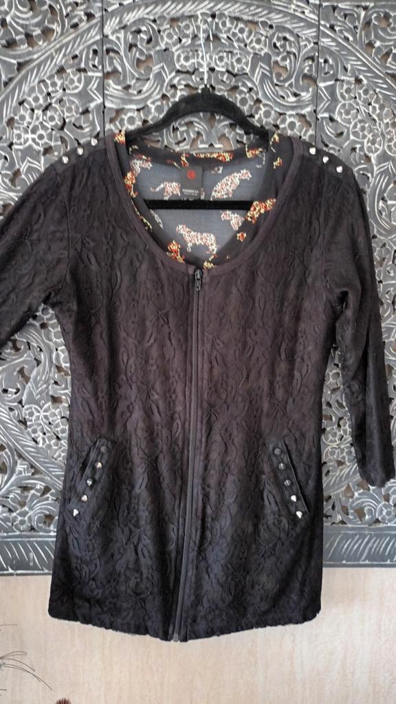VIXXSIN Vest Zwart Studs Kant Ritssluiting, Kleding | Dames, Jassen | Zomer, Zo goed als nieuw, Maat 38/40 (M), Zwart, Ophalen of Verzenden