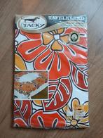 Vintage bloemetjes tafelkleed, Huis en Inrichting, Keuken | Textiel, Ophalen of Verzenden, Nieuw, Tafelkleed of Tafelzeil