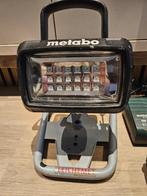 METABO ACCU BOUWLAMP
MET ACCU EN OPLADER
IZGST, Ophalen of Verzenden