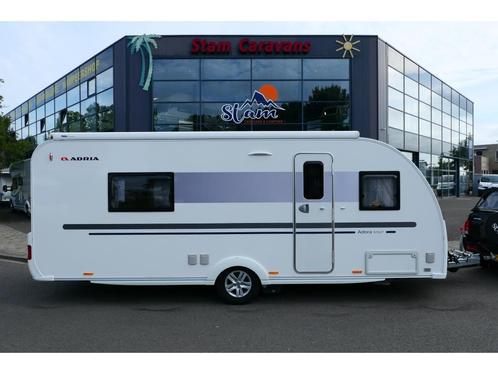 Adria Adora 572 UT enk. bed. mover luifel, Caravans en Kamperen, Caravans, tot en met 4, 1250 - 1500 kg, Rondzit, Adria, 2 aparte bedden