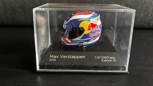 Max Verstappen 1:8 Edition 15 helm 2015, Hobby en Vrije tijd, Modelauto's | 1:5 tot 1:12, Zo goed als nieuw, Toebehoren, 1:5 t/m 1:8